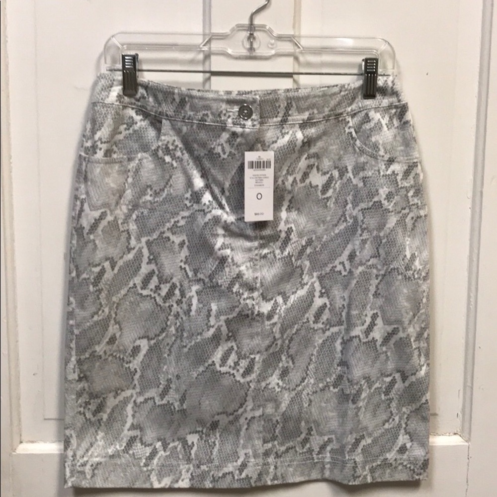 Chico’s Painted Python Skirt ~ Size 0 ~ $35 ~ NWT